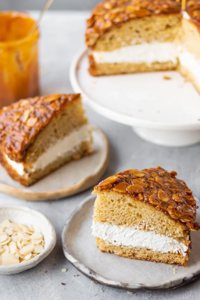 Almond minimal cake