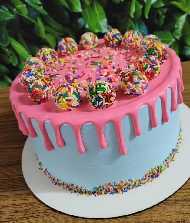 Drip cake with Candy Explosion Center