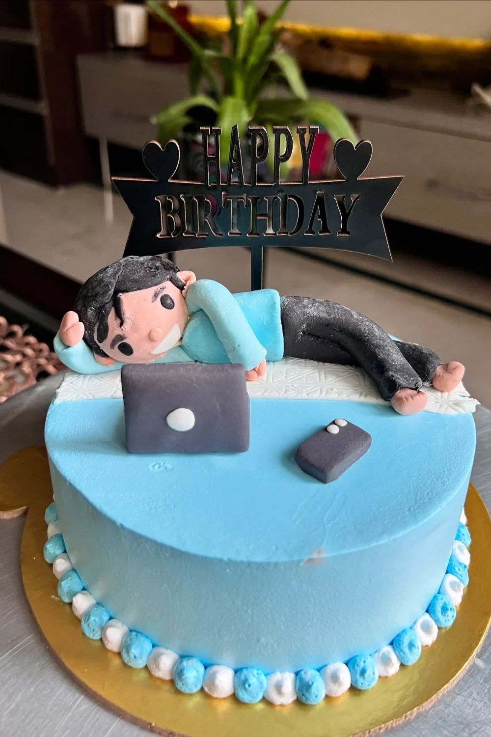 funny birthday cakes