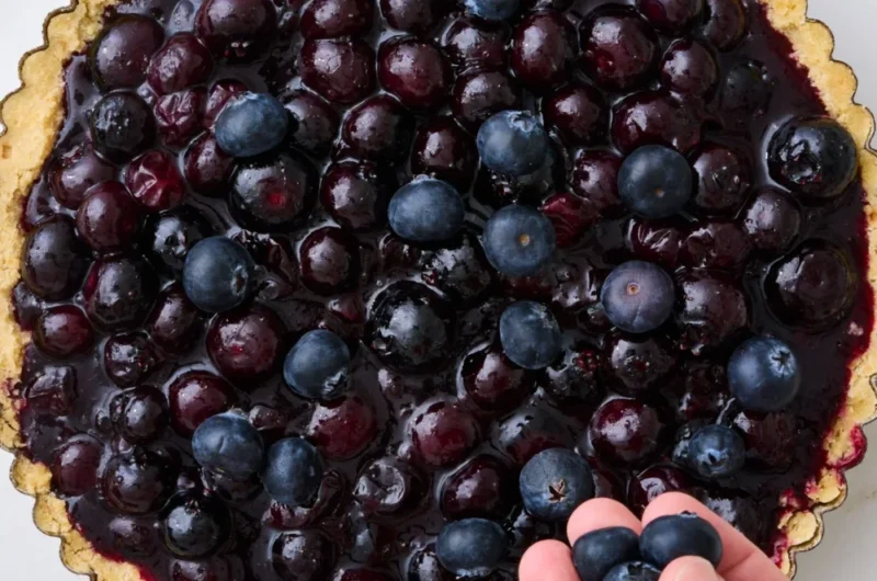 Lemon Blueberry Tart Recipe with Fresh Juicy Berries